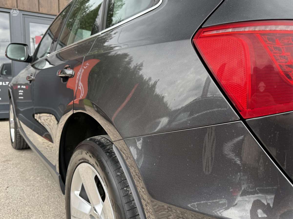 Audi Q5, 3.0 l., off-road / crossover