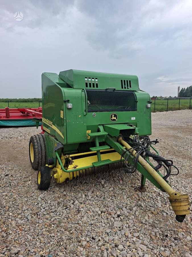 John Deere 578, presai