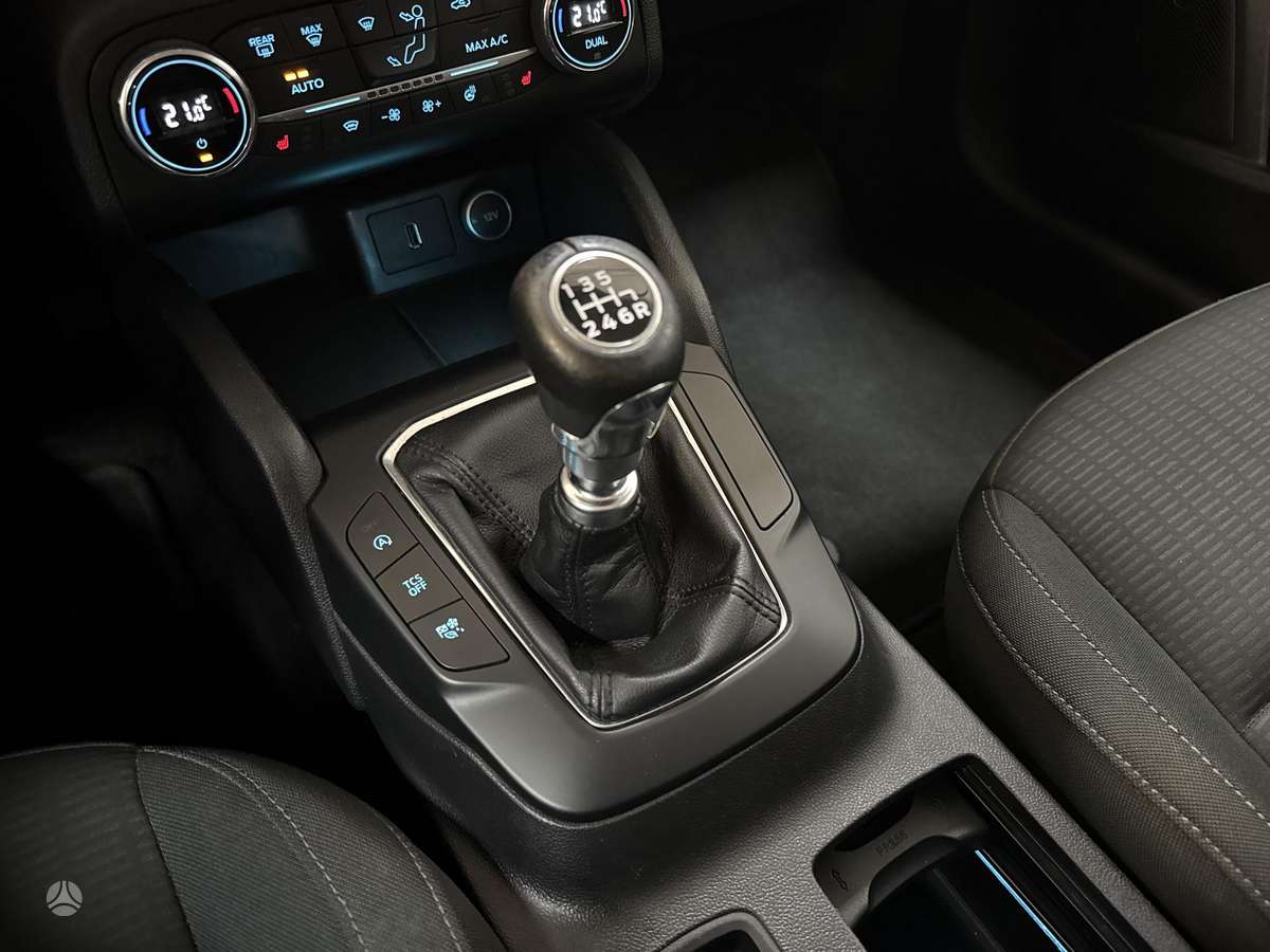 Ford Focus, 1.0 l., hatchback