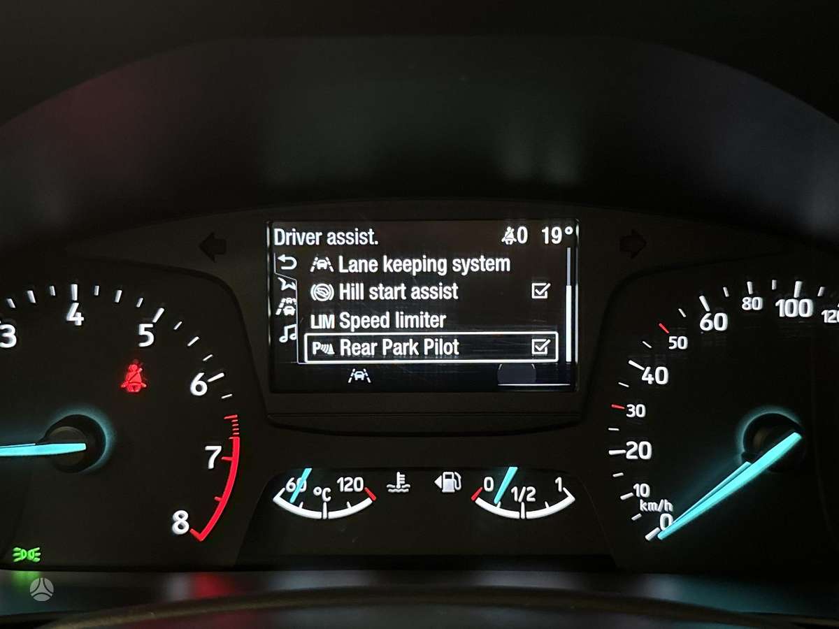 Ford Focus, 1.0 l., hatchback