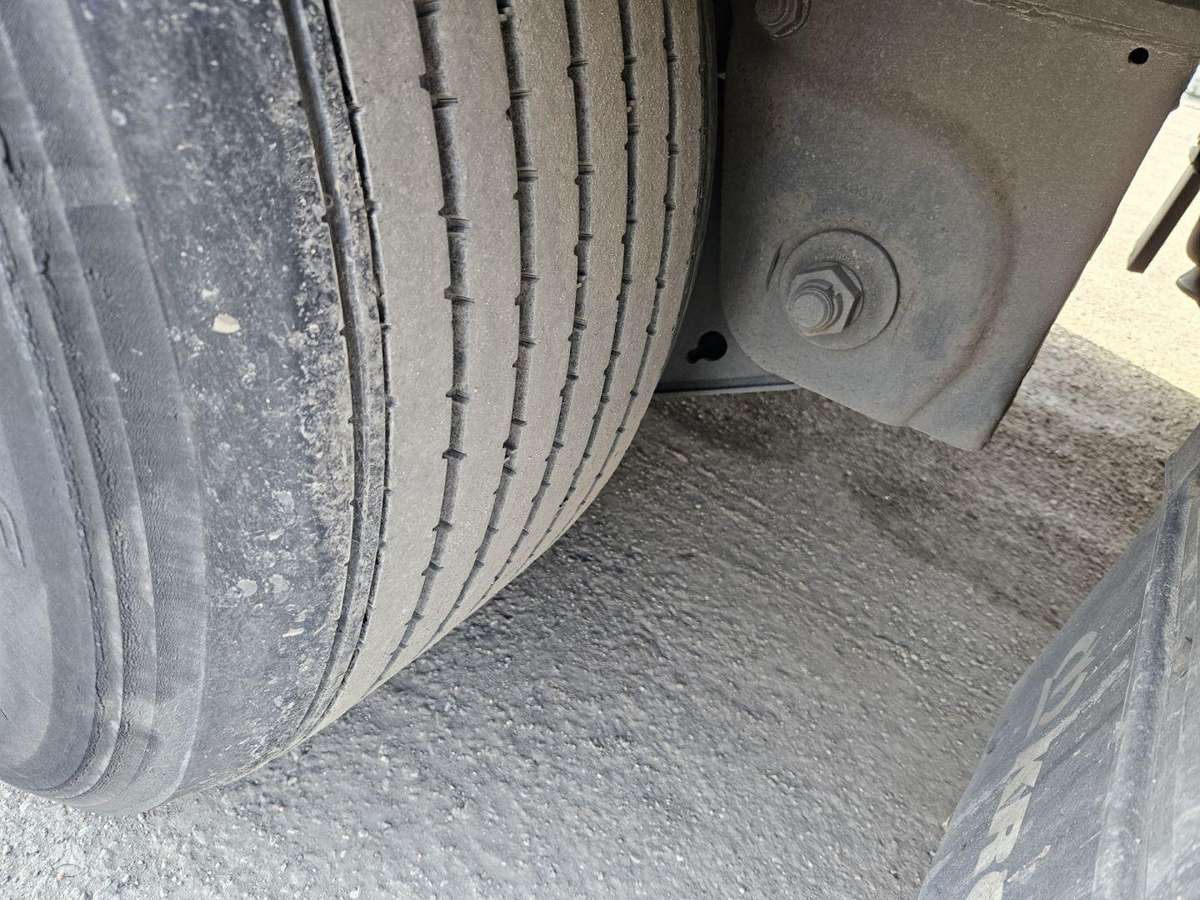 Krone SD MEGA, užuolaidinės / tentinės
