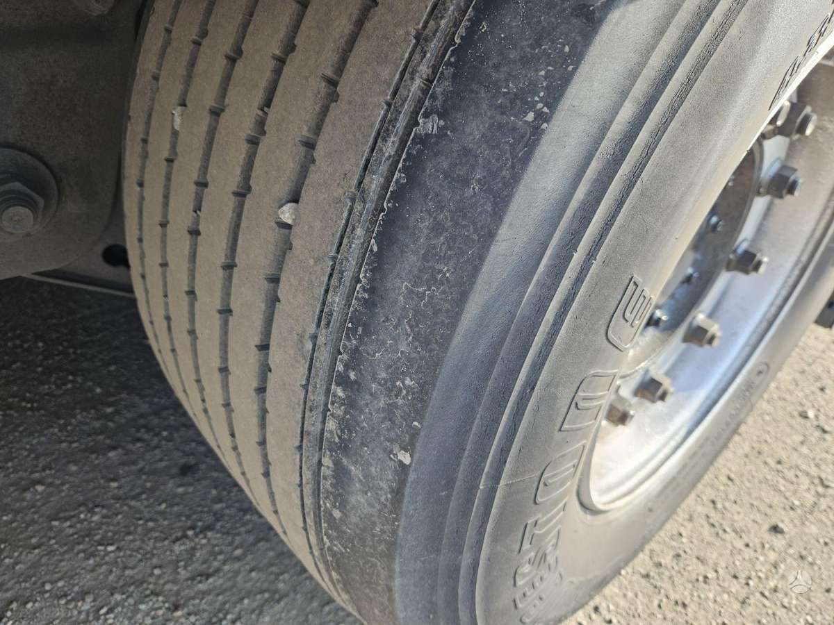 Krone SD MEGA, užuolaidinės / tentinės