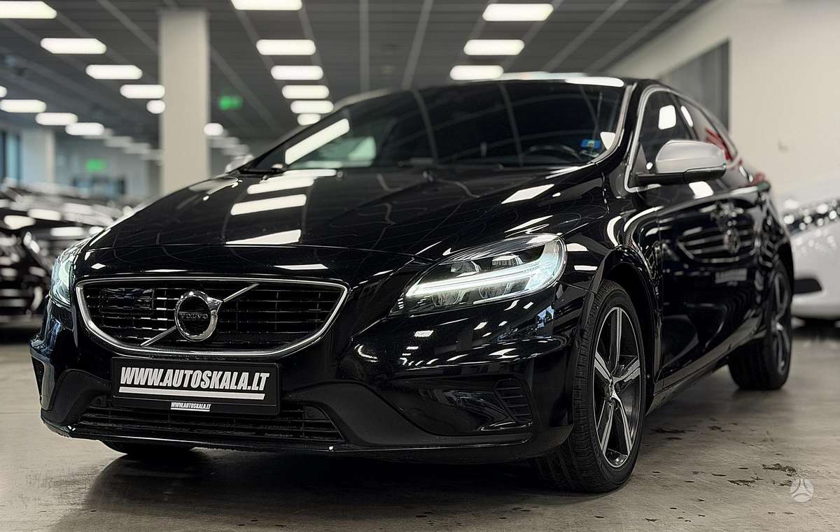 Volvo V40, 2.0 l., hatchback