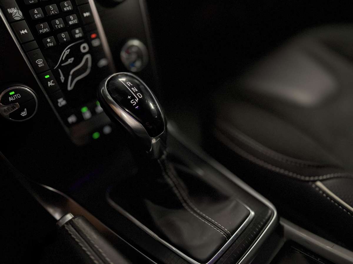 Volvo V40, 2.0 l., hatchback