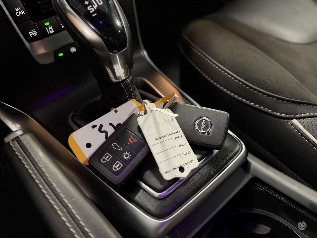 Volvo V40, 2.0 l., hatchback