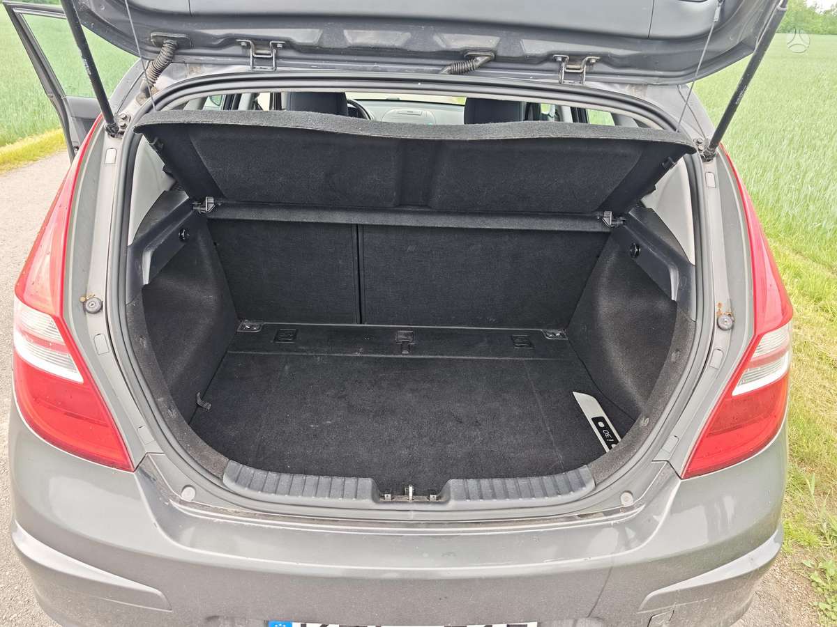 Hyundai i30, 1.6 l., hatchback