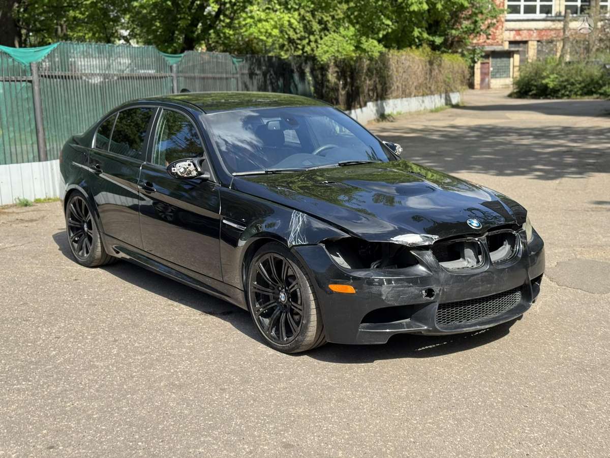 BMW M3, 4.0 l., Седан