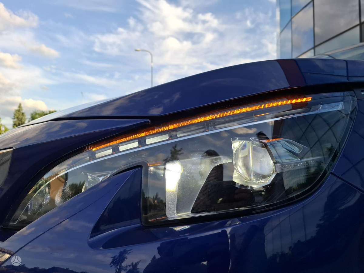Peugeot 3008 - 8