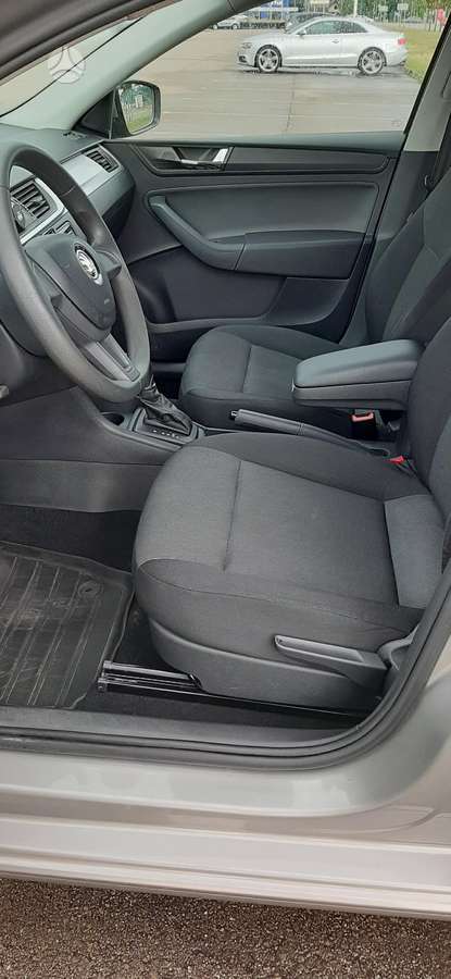 Skoda Rapid, 1.0 l., hatchback