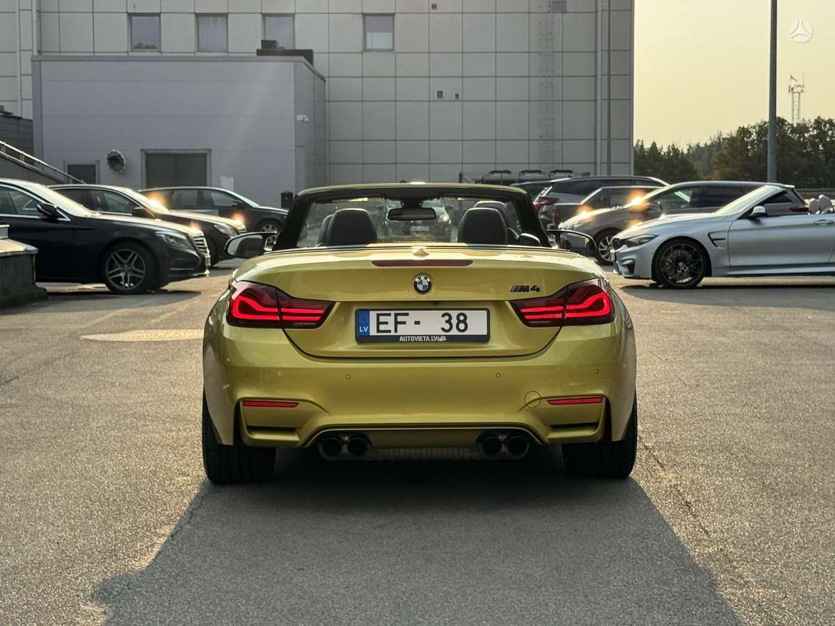 BMW M4, 3.0 l., convertible