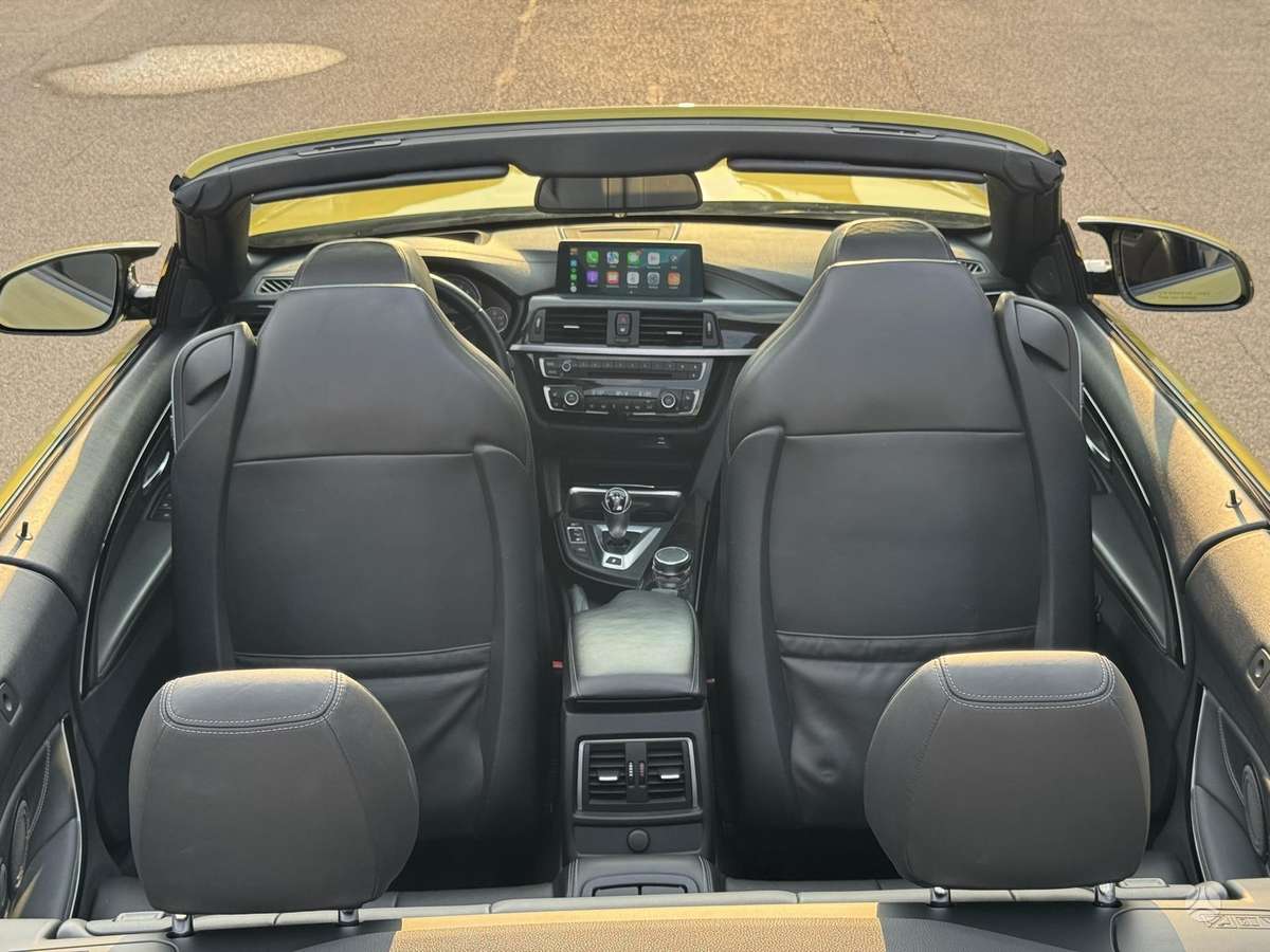 BMW M4, 3.0 l., convertible