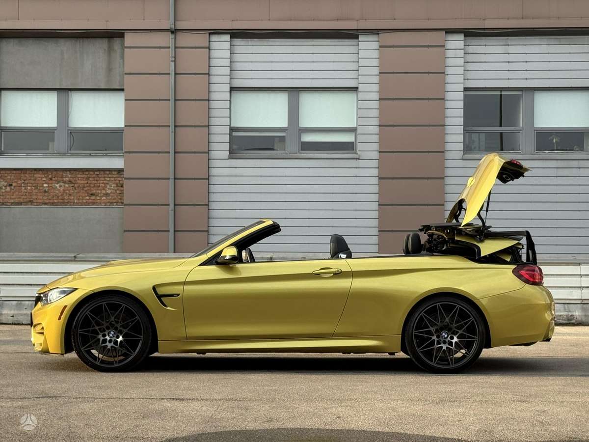 BMW M4, 3.0 l., convertible