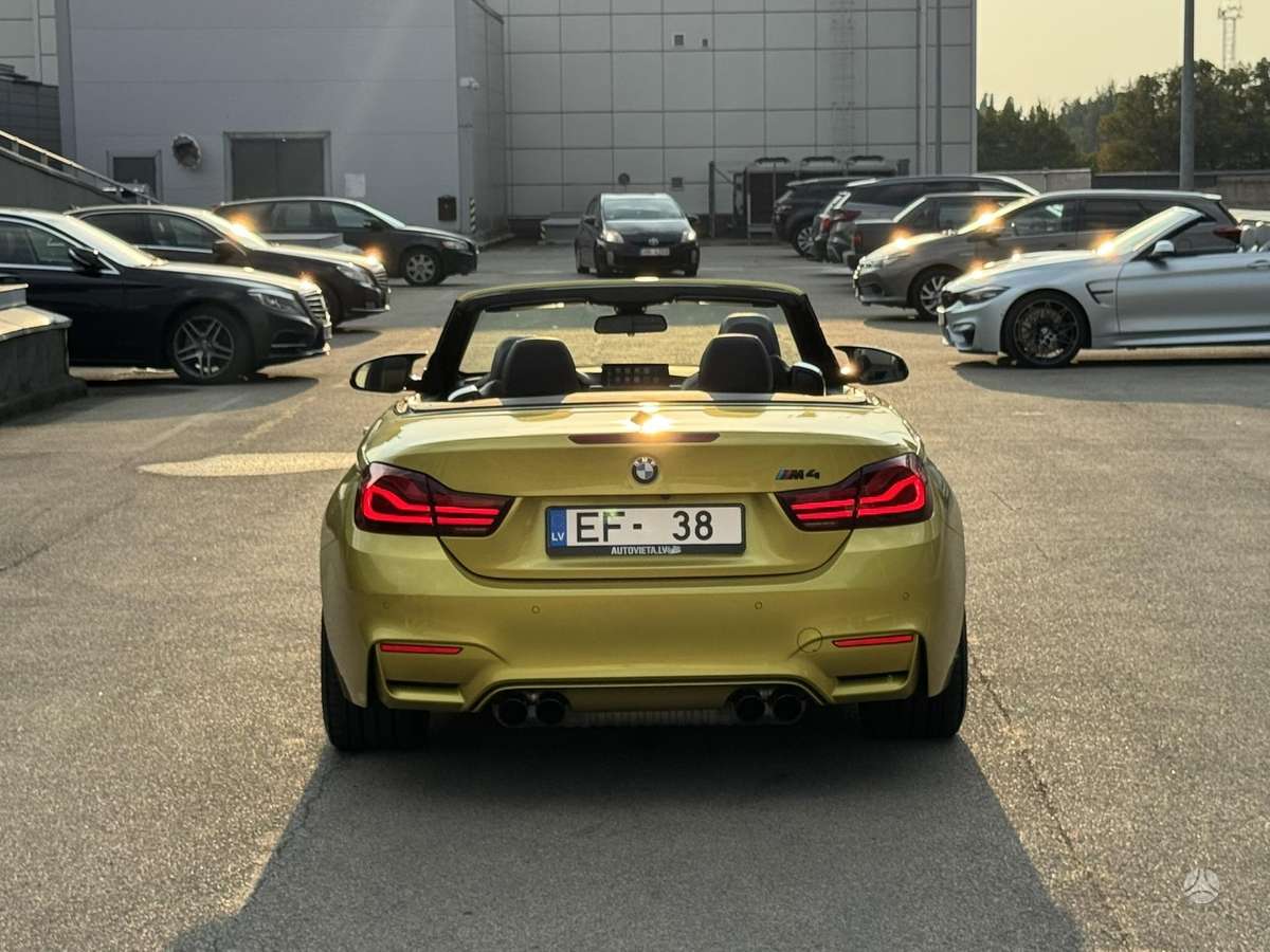 BMW M4, 3.0 l., convertible