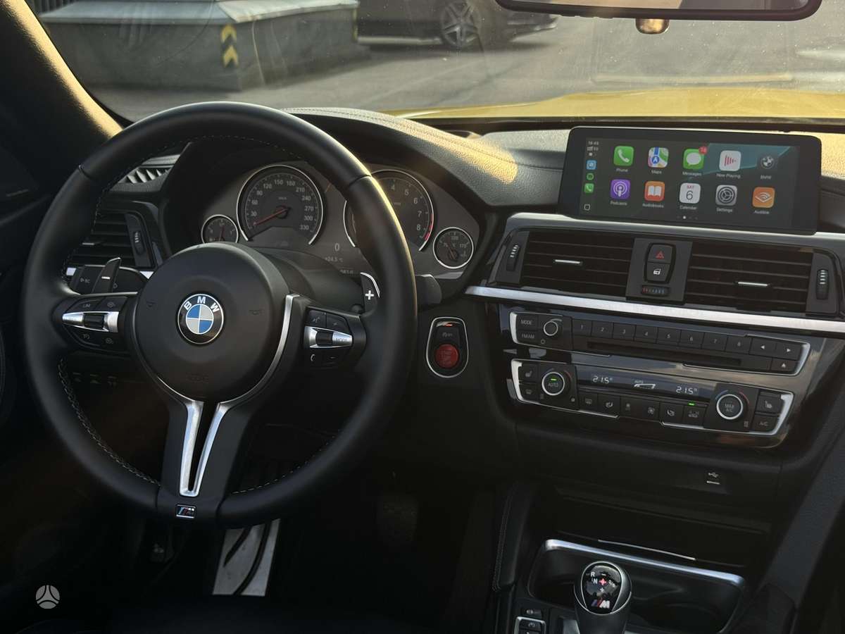 BMW M4, 3.0 l., convertible