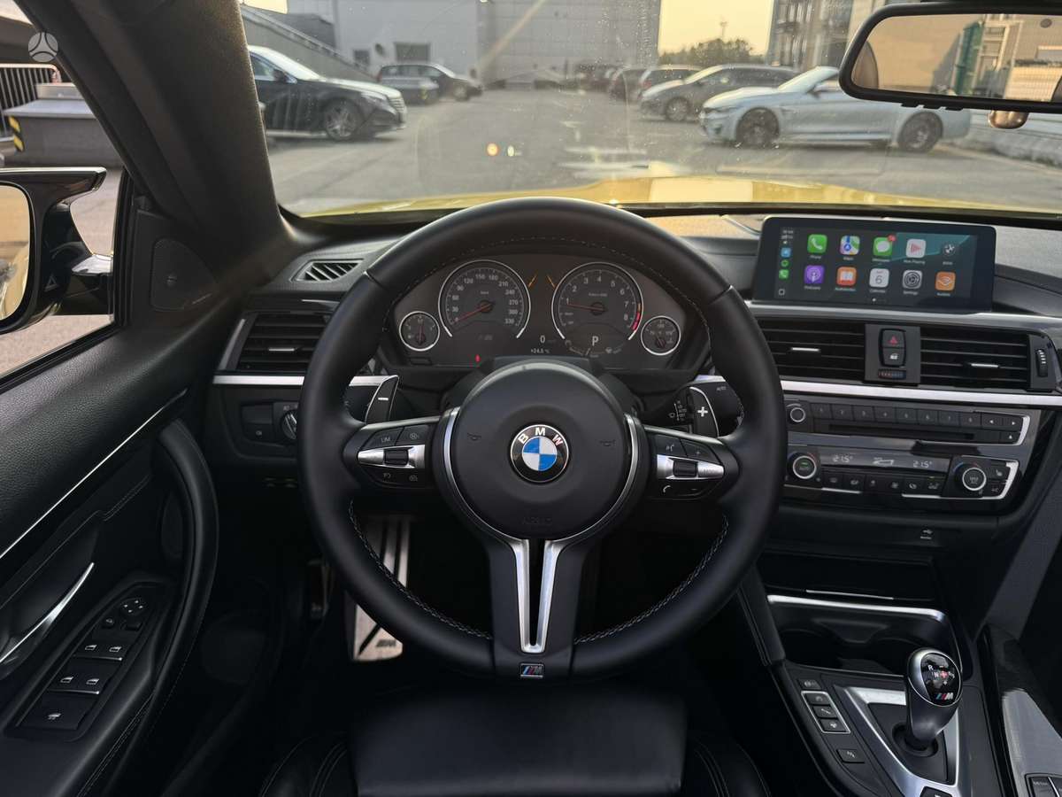 BMW M4, 3.0 l., convertible