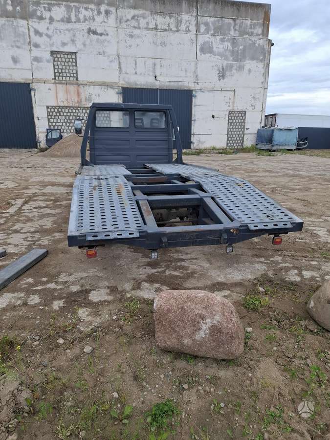 Iveco 49-18, auto transporters