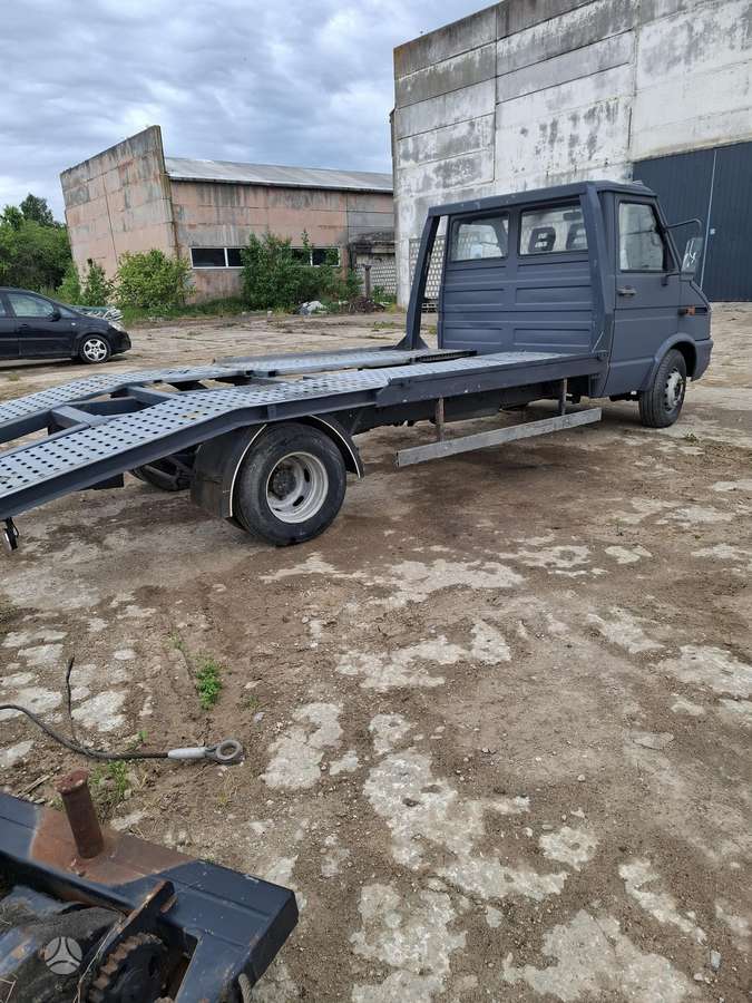 Iveco 49-18, автовозы