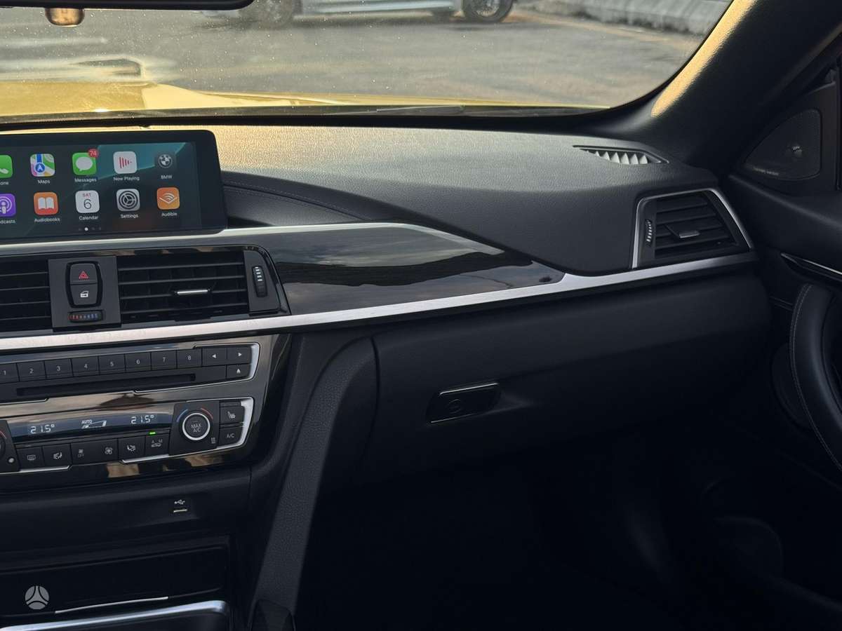 BMW M4, 3.0 l., convertible