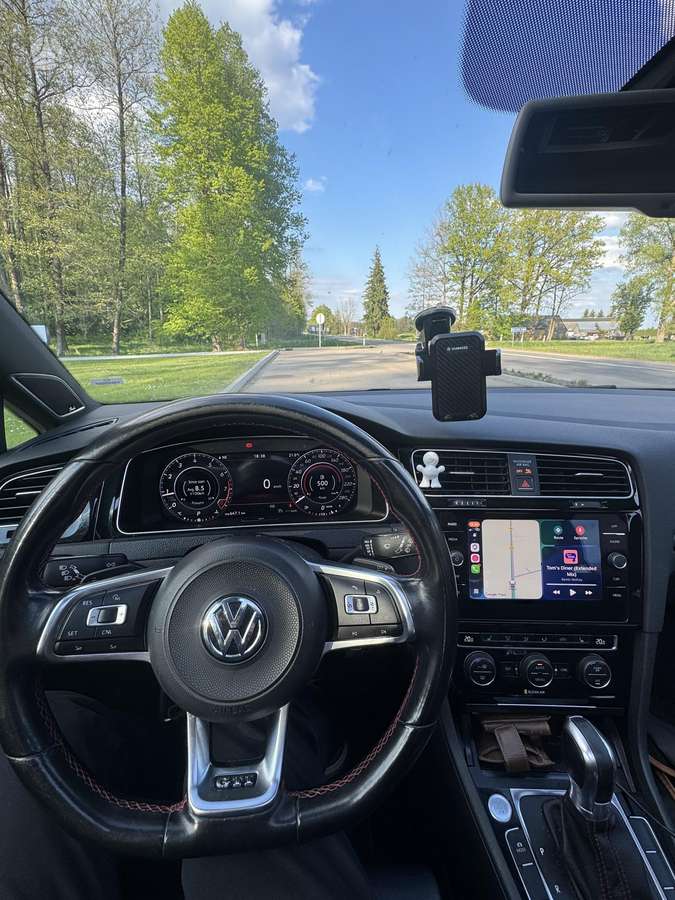 Volkswagen Golf - 7