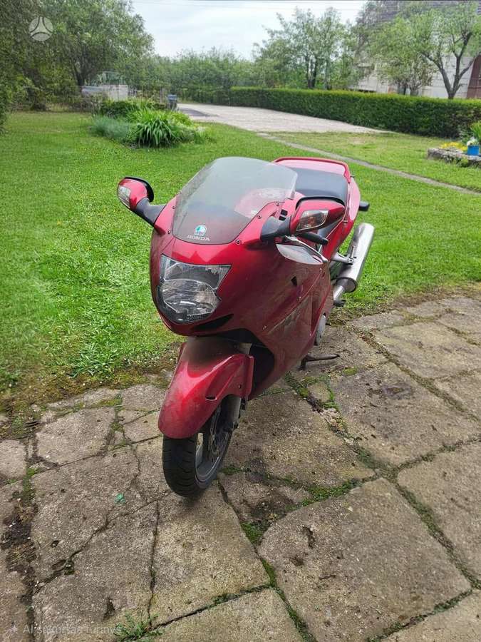 Honda CBR 1100cc, спортбайки / superbikes