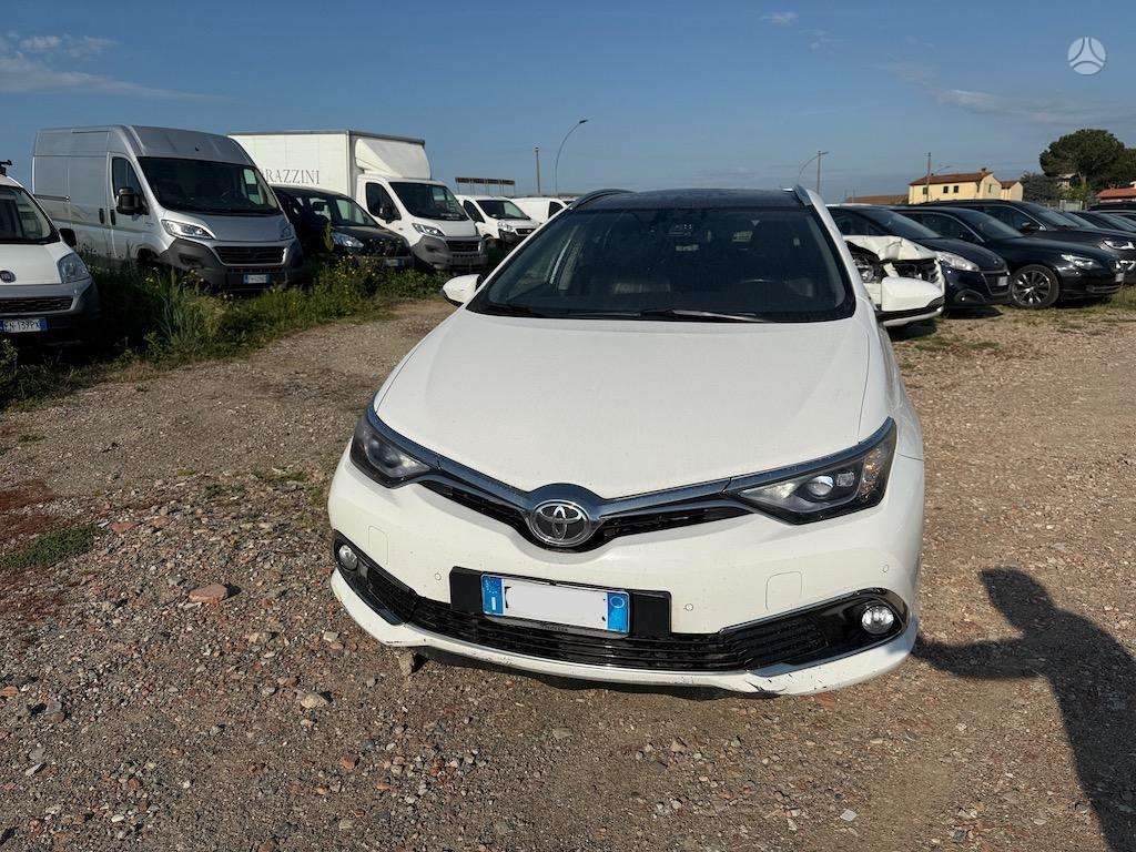 Toyota Auris, 1.6 l., Универсал