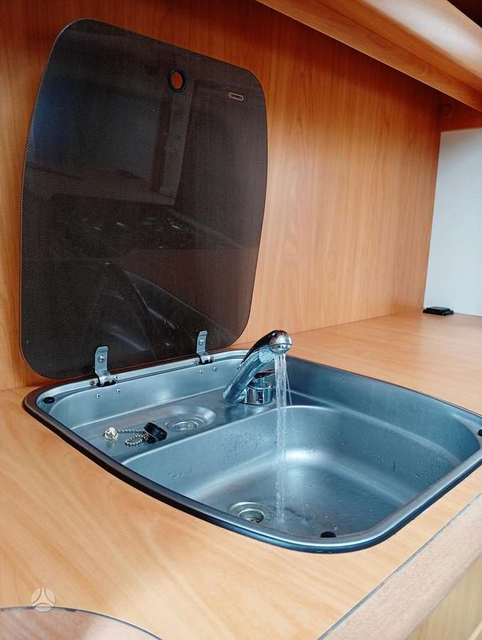 Hobby Chateau Comfort 470, kemperis