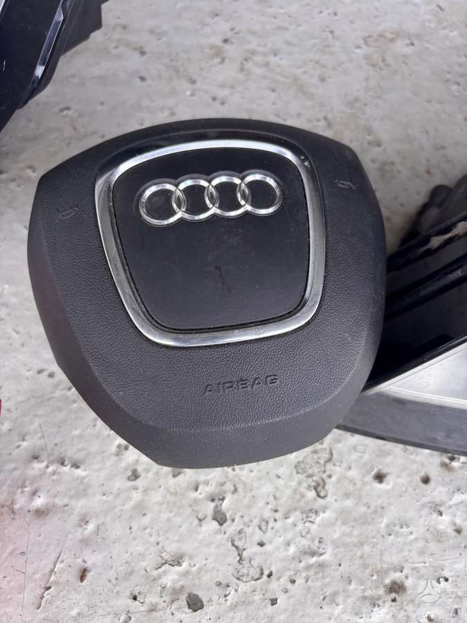 Audi A4 lights
