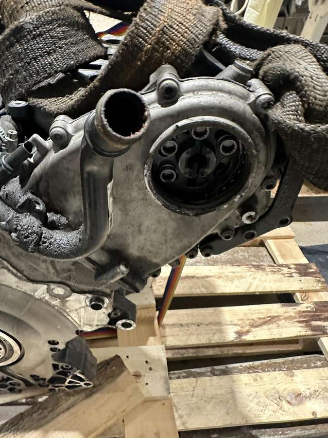 Audi Q5 variklio detalės
