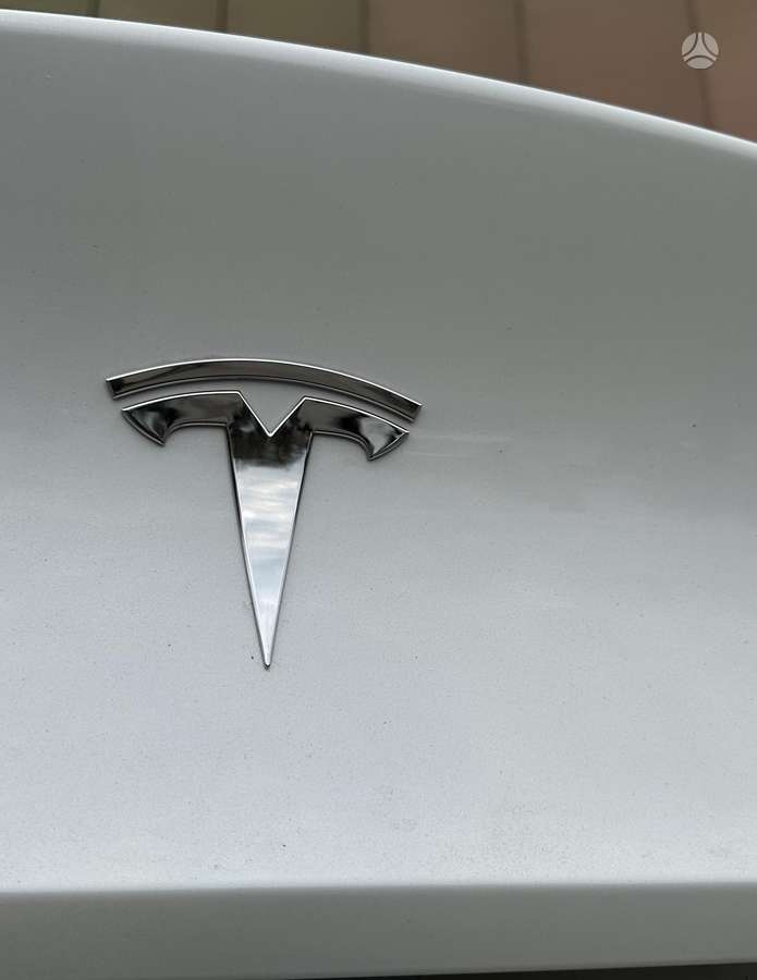 Tesla Model Y, 75 kWh, off-road / crossover
