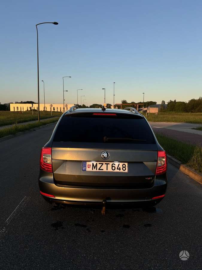 Skoda Superb, 2.0 l., universalas
