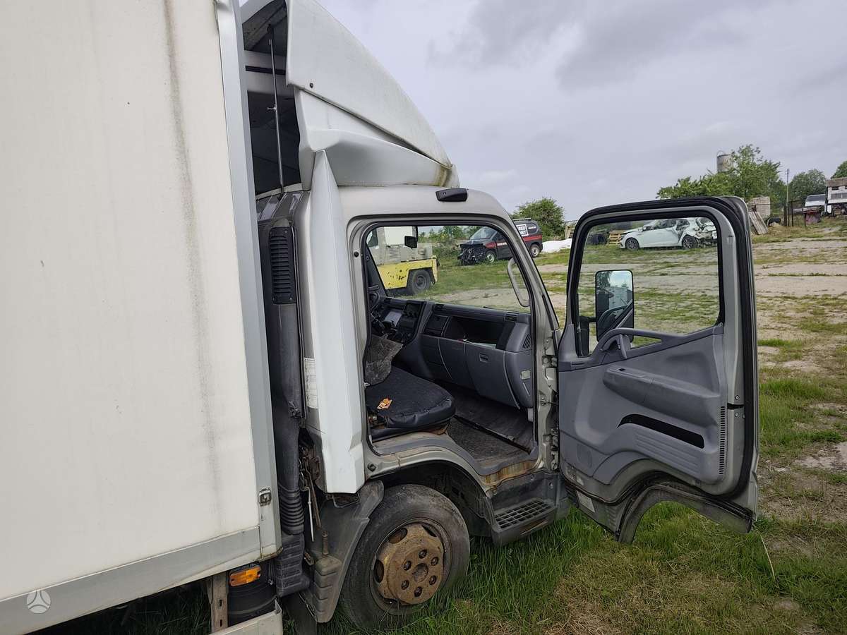 Mitsubishi Canter Fuso, trucks