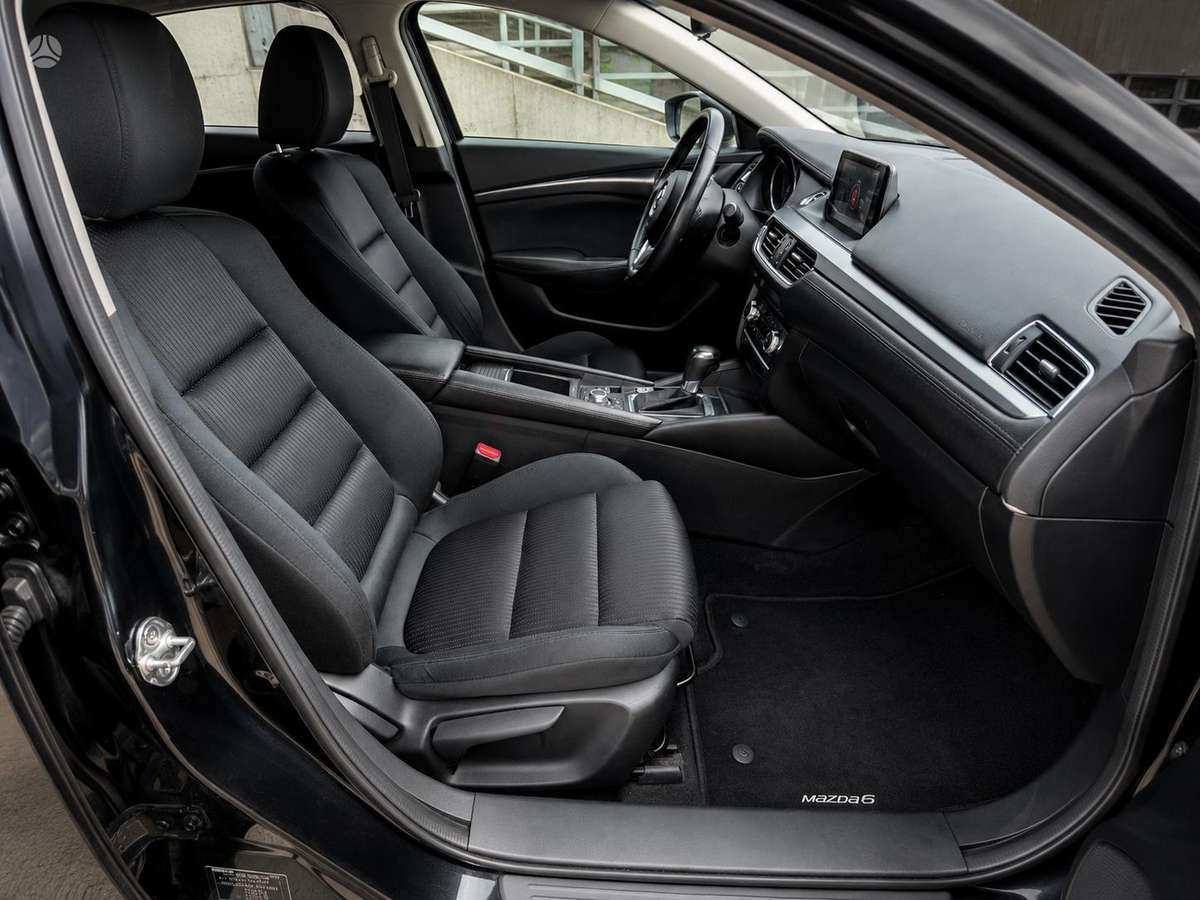 Mazda 6, 2.0 l., Седан
