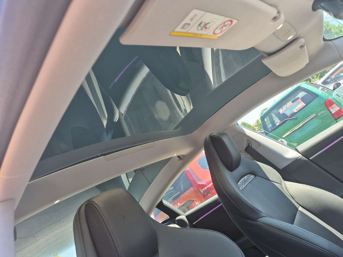 Tesla Model 3, 82 kWh, hatchback