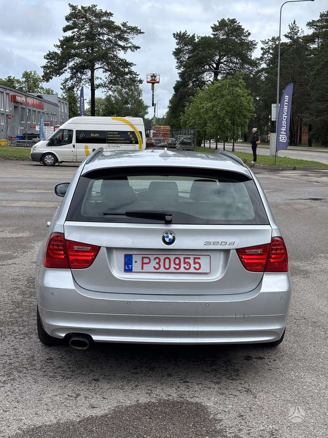 BMW 320, 2.0 l., wagon