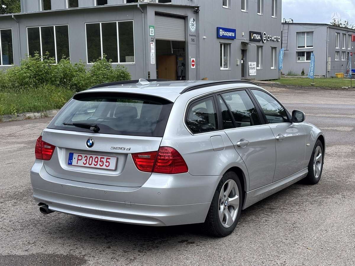 BMW 320, 2.0 l., universalas