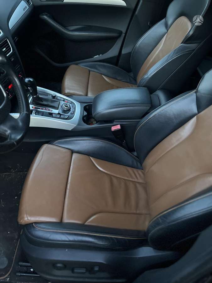 Audi Q5, 2.0 l., Внедорожник / Кроссовер