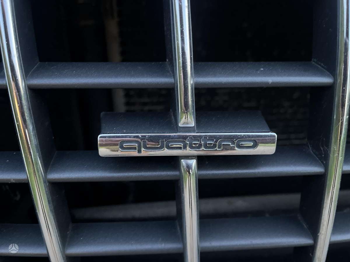 Audi Q5, 2.0 l., Внедорожник / Кроссовер