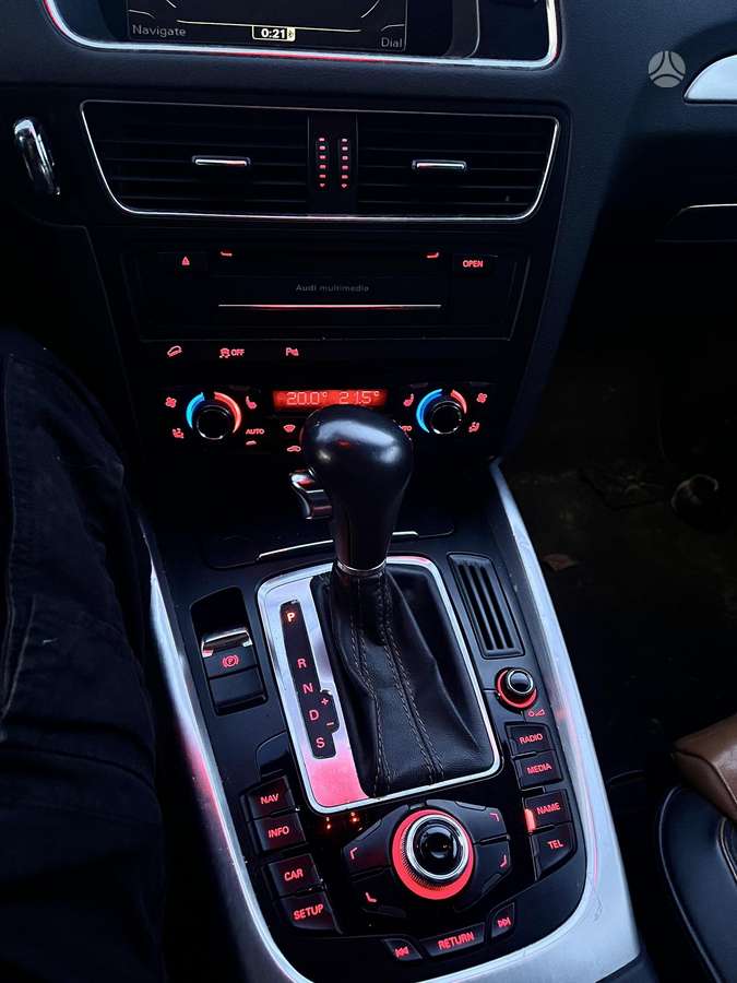 Audi Q5, 2.0 l., Внедорожник / Кроссовер