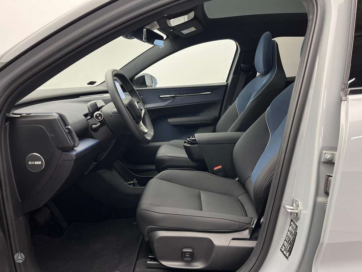 Volvo EX30 - 10