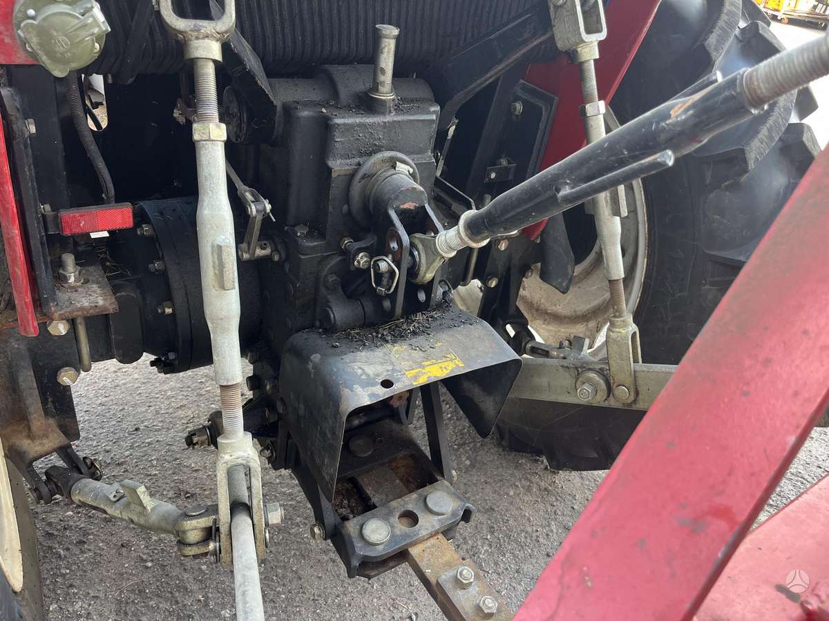 YTO 404, tractors