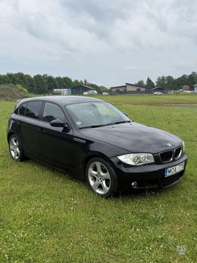 BMW 120, 2.0 l., hatchback