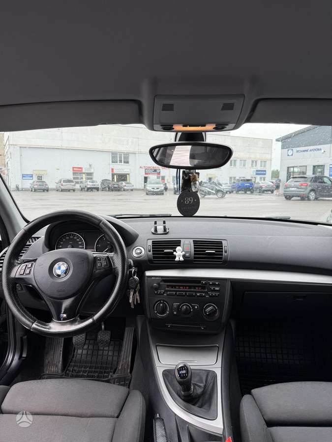 BMW 120, 2.0 l., hatchback