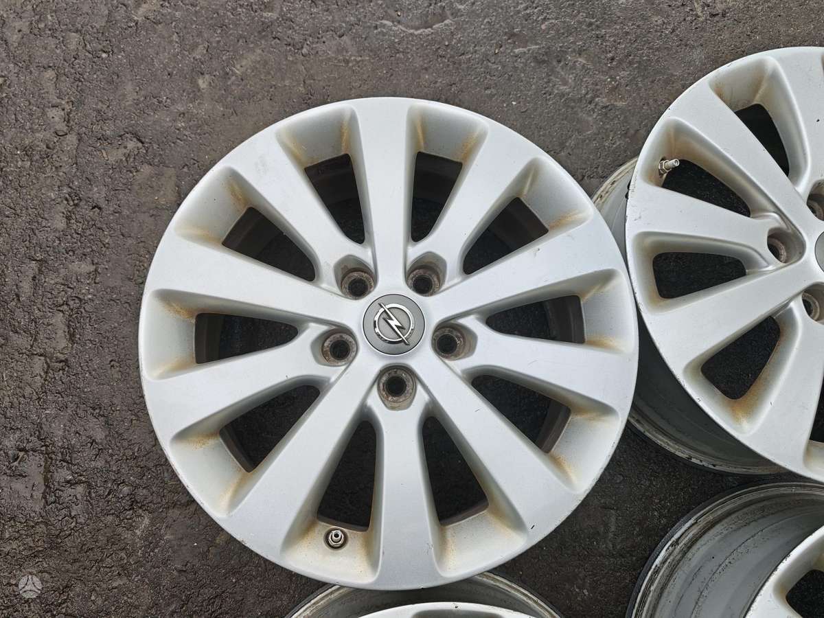 Opel Astra, lengvojo lydinio, R17