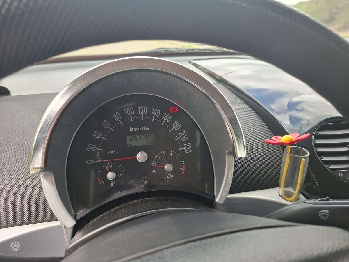 Volkswagen Beetle, 2.0 l., hatchback
