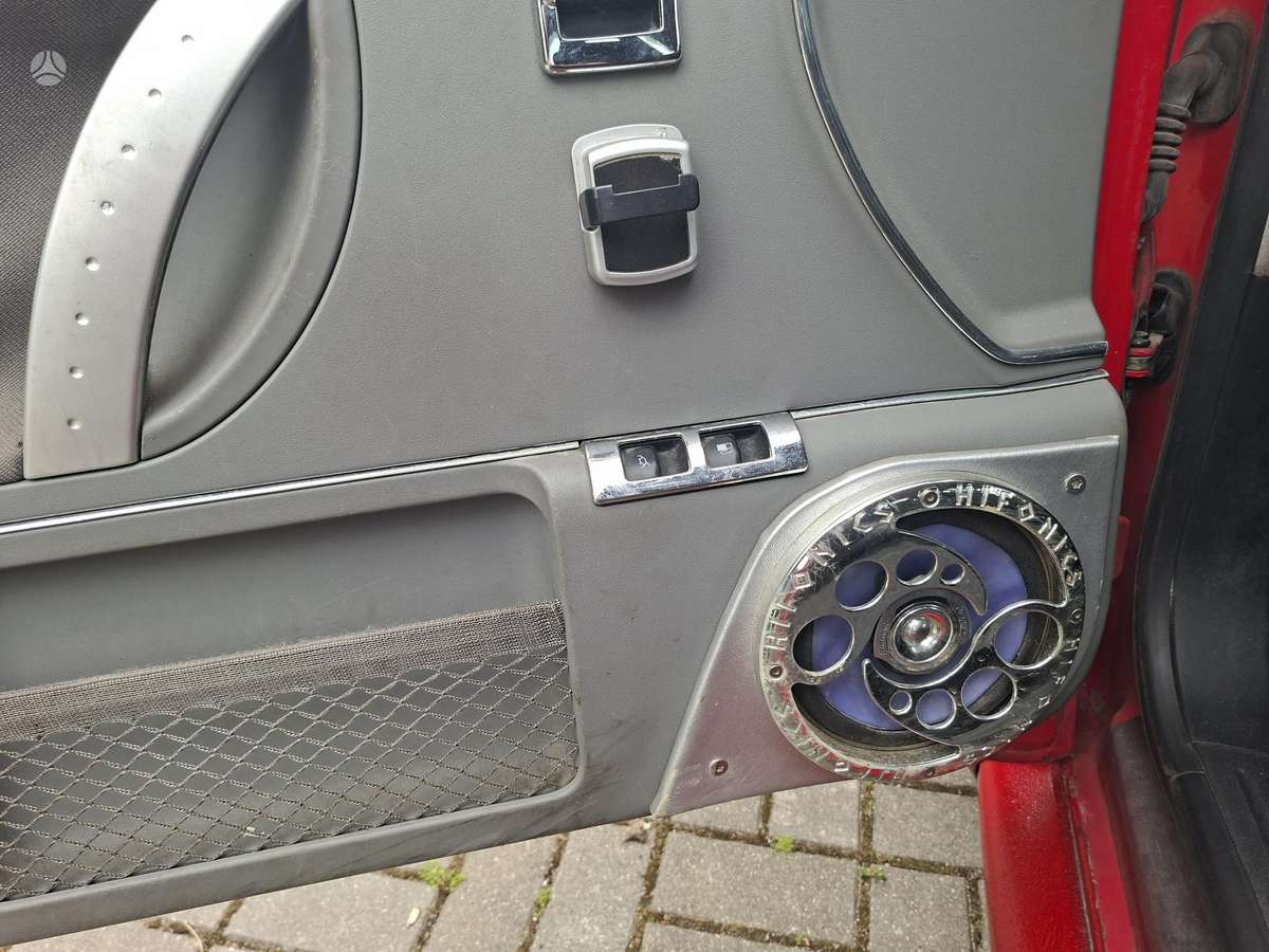 Volkswagen Beetle, 2.0 l., hatchback