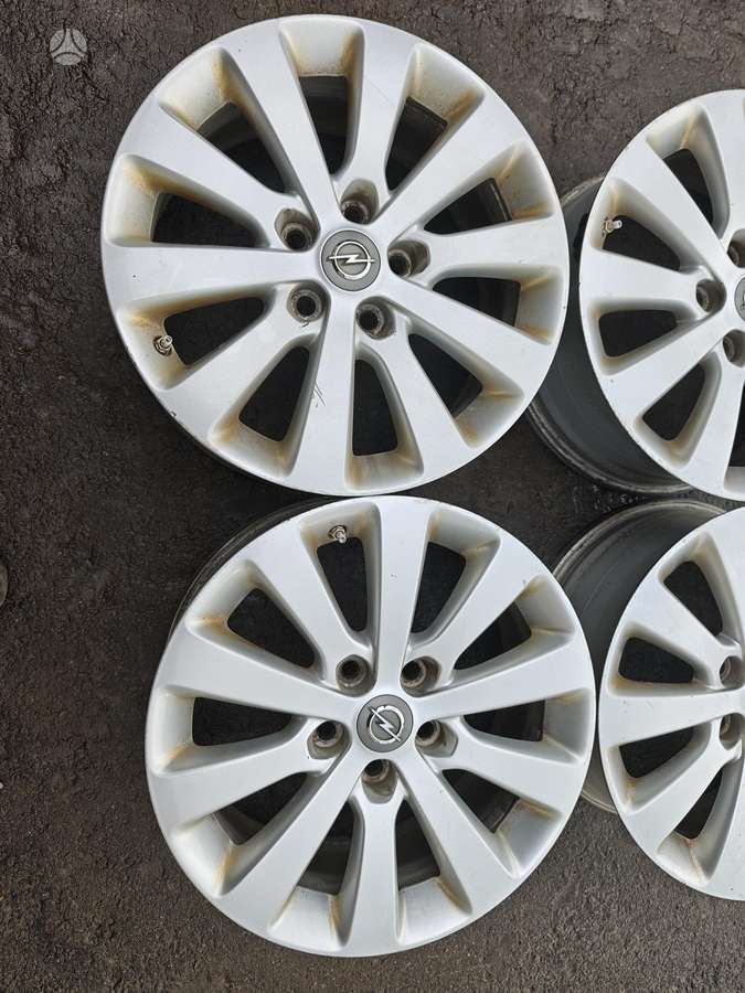 Opel Astra, lengvojo lydinio, R17