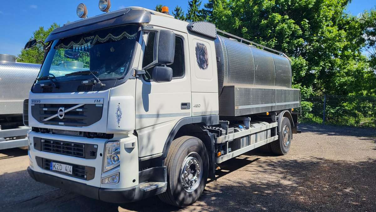 Volvo FM9 420, milk trucks