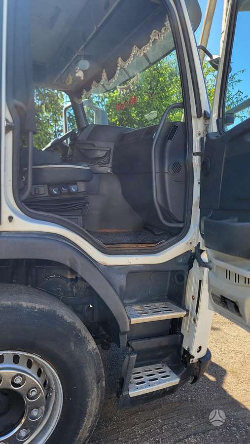 Volvo FM9 420, milk trucks
