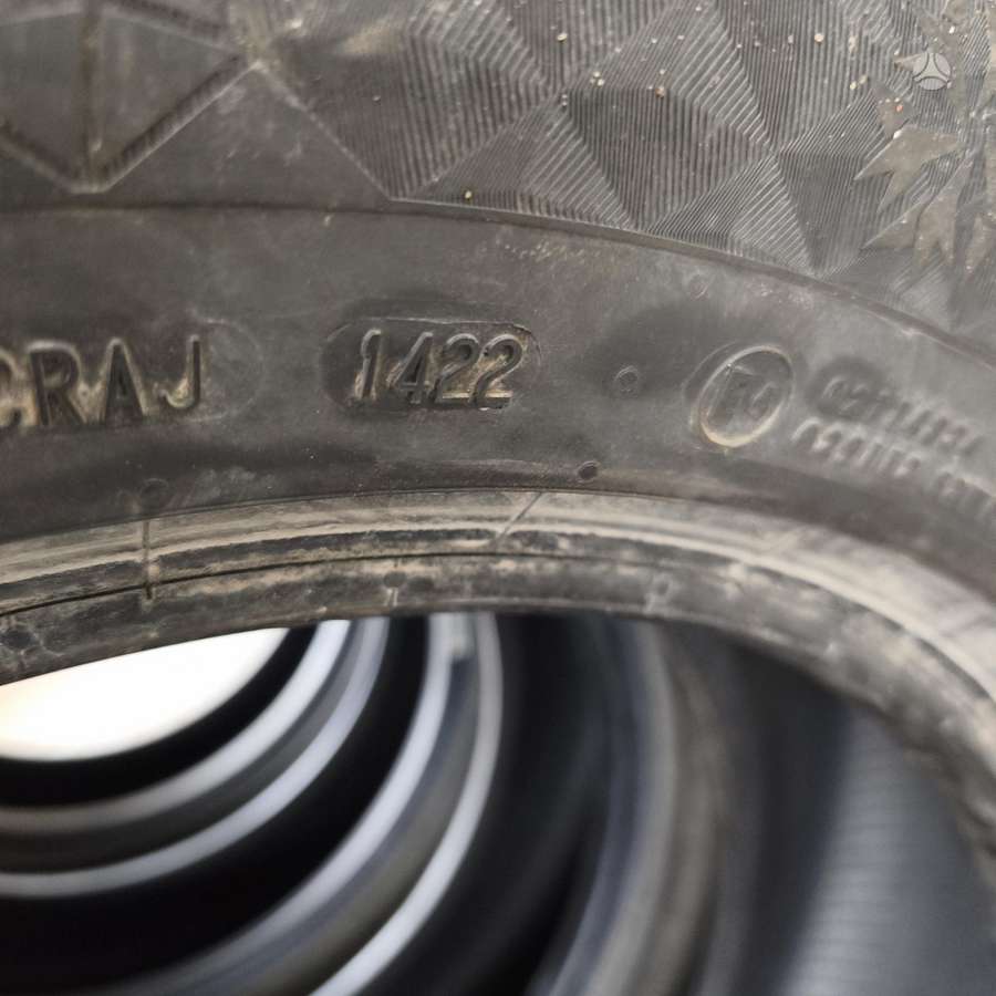 Continental Vukingcontact 7, winter 215/65 R17