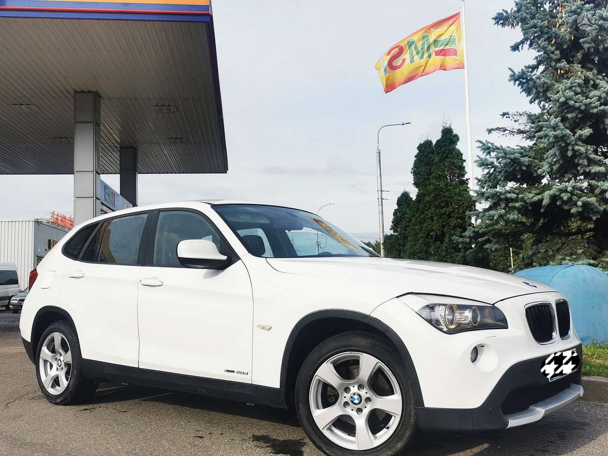 BMW X1, 2.0 l., Минивэн